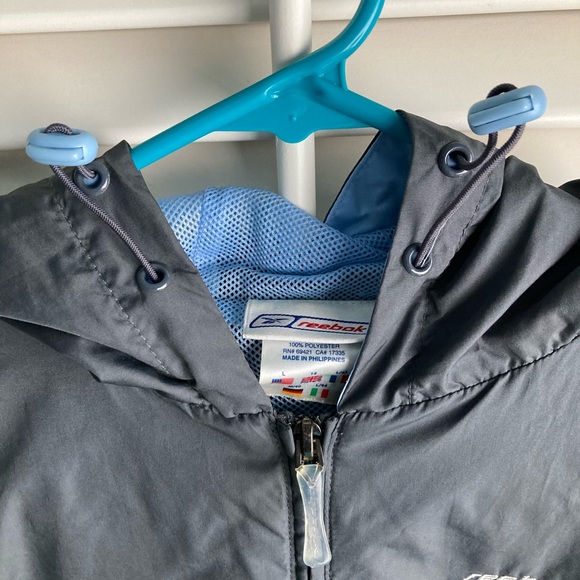 Womens Reebok jacket - Picture 2 of 7